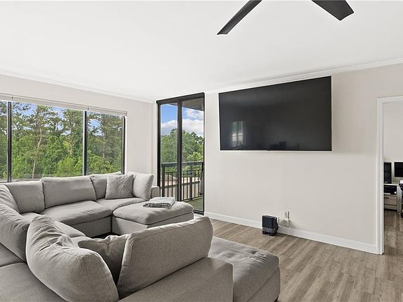 4th image of 3481 Lakeside Dr NE APT 1201