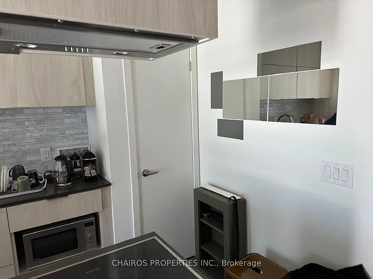 20 Richardson St N #2904 — Photo 3