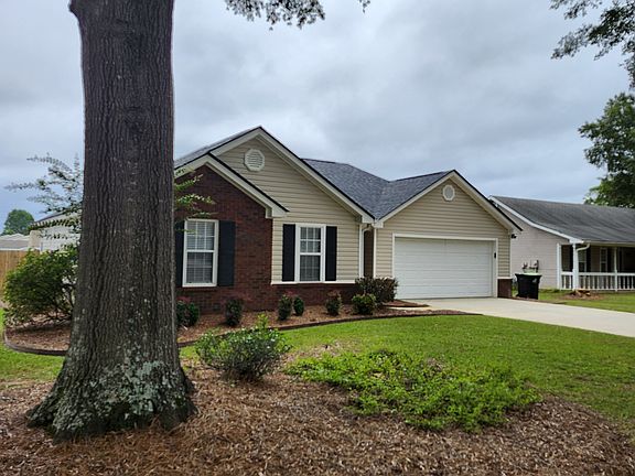 View of the left side of the property.