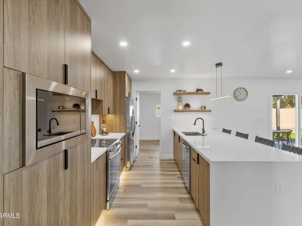 1890 E PALMCROFT Drive, Tempe, AZ 85282