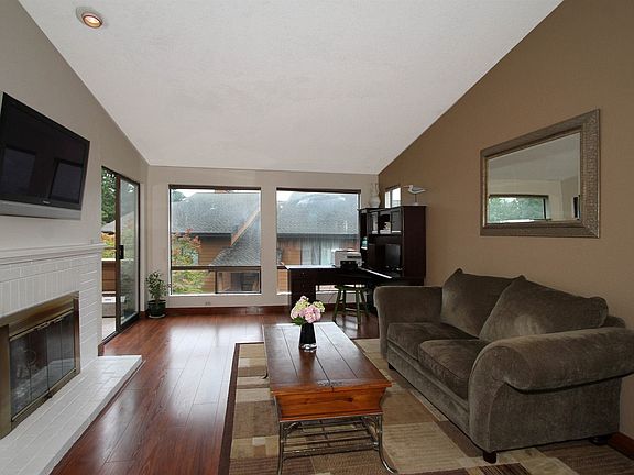 3rd image of 15165 Sunwood Blvd APT C33