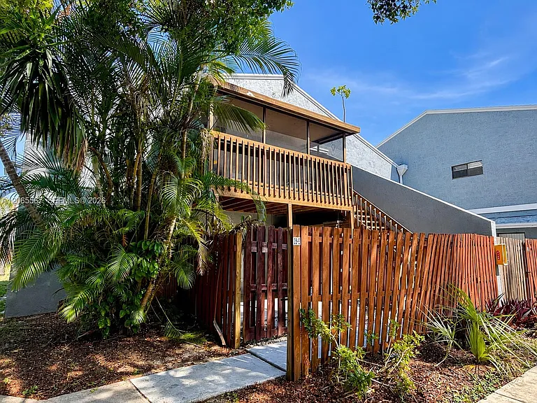 28 Crossings Cir #E — Photo 14