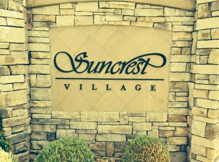 2524 Suncrest Village Cir, Morgantown, WV 26505