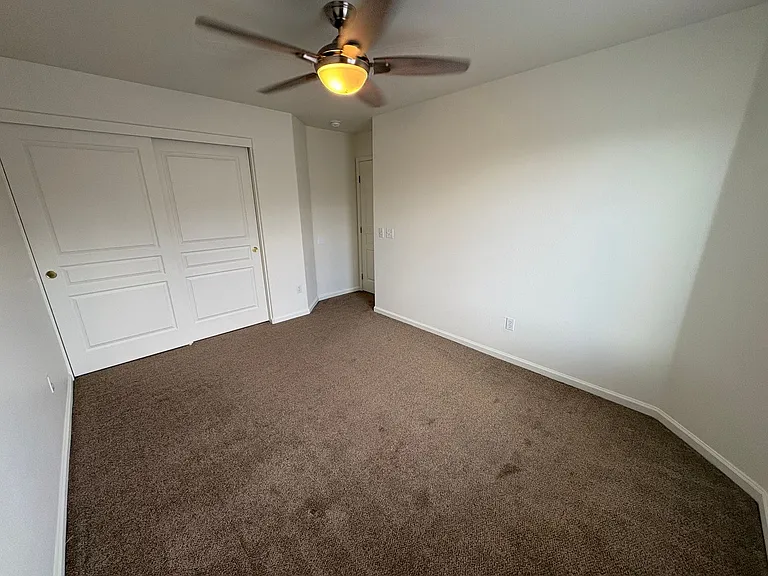 5928 W Whitley Ave — Photo 26