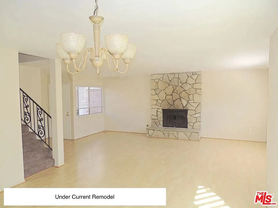 3 bed, 2.0 bath, 2037 sqft, $5,995 — Photo 1