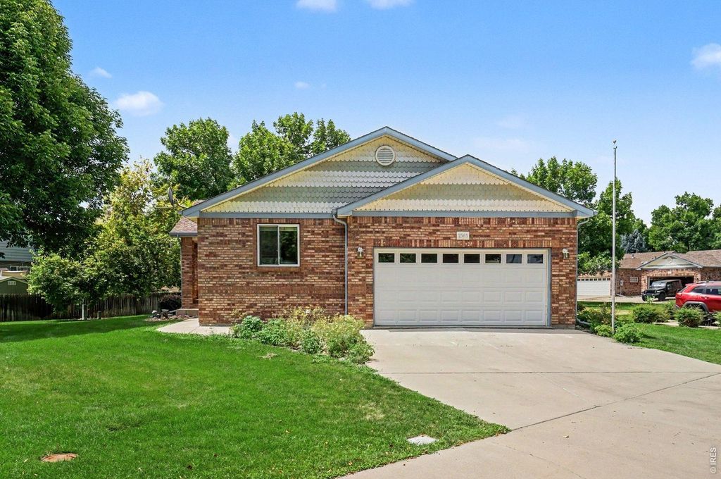 2563 Red River Ct