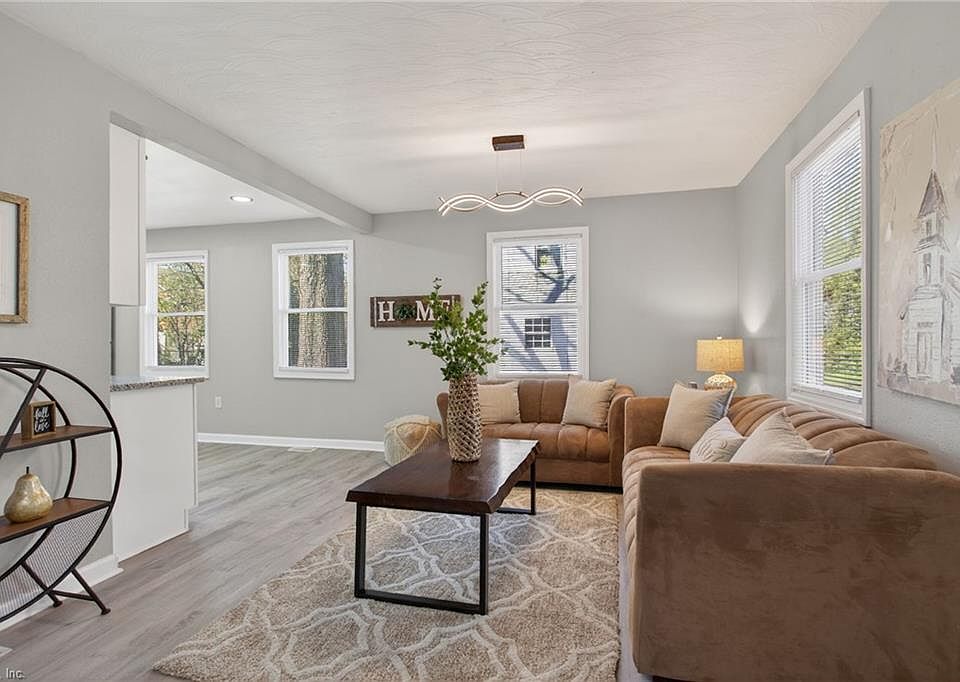 1st image of 1633 Rolfe Pl