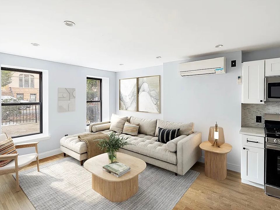 1st image of 500A Quincy St #1