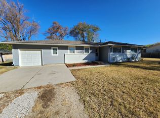 318 W Feather Pl, Andover, KS 67002