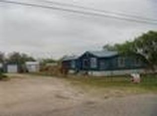 102 Harris Dr, Del Rio, TX 78840