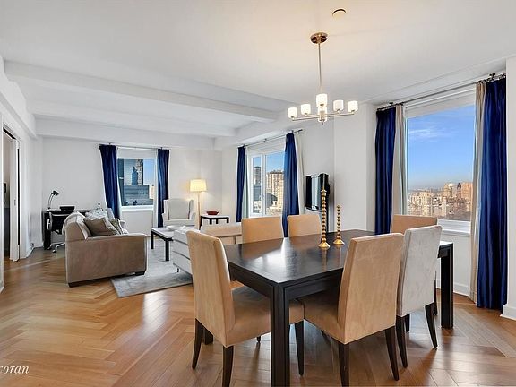 3rd image of 160 Central Park S #3007