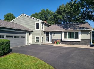 6156 County Road 41, Farmington, NY 14425