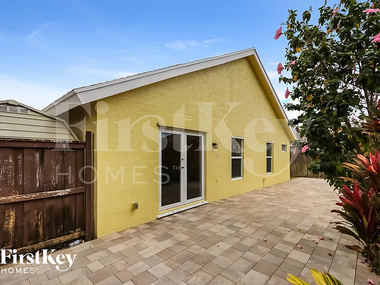 6484 Robinson St — Photo 14