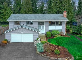 15802 119th Ave NE, Bothell, WA 98011