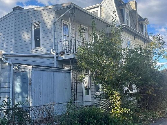 3rd image of 135 Lucknow Rd