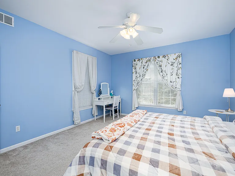 2906 N Knightsbridge Cir — Photo 20