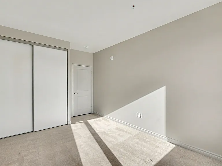 660 Garibaldi Ave — Photo 21