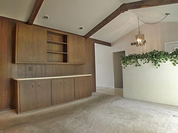 2nd image of 24383 Maidstone Ln