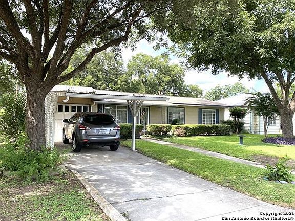 3rd image of 221 Rosemont Dr