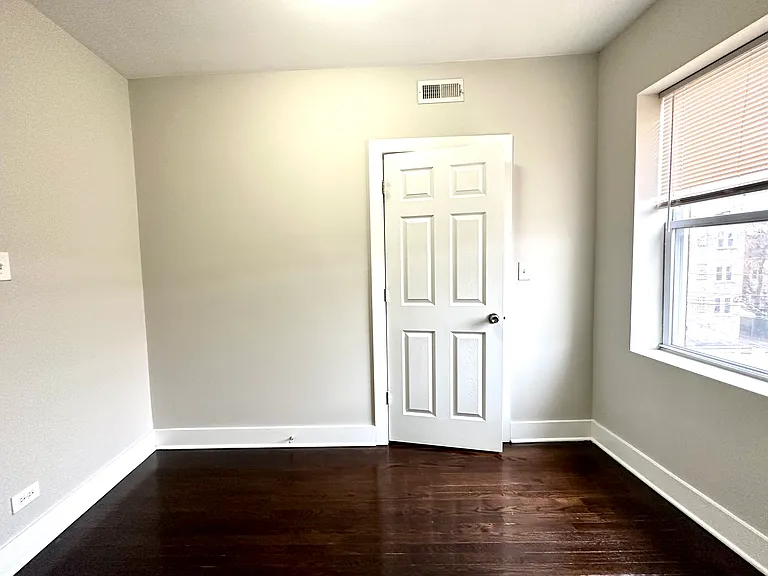 2130 N Sawyer Ave #2E — Photo 21