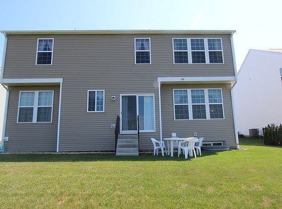 3rd image of 3538 Crestwood Ln