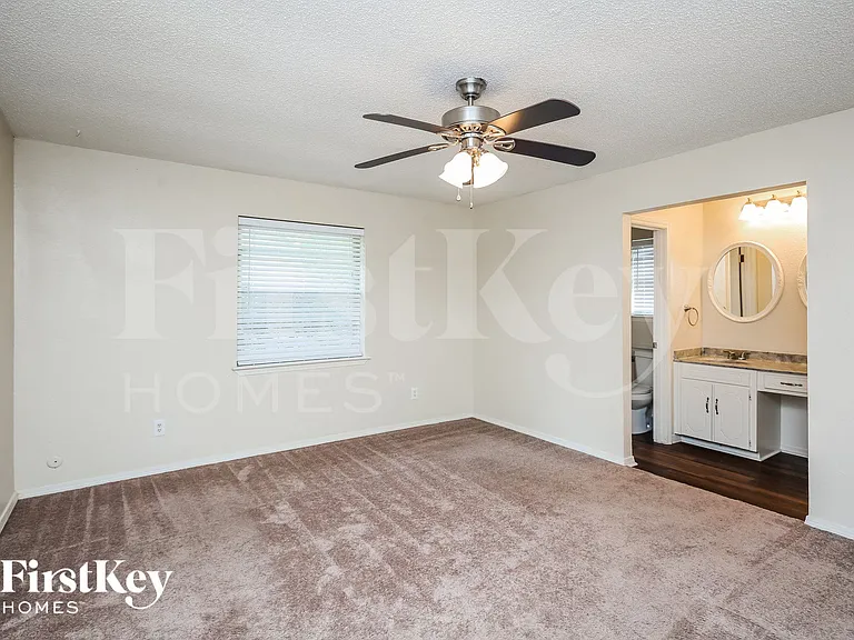8513 Crestview Dr — Photo 7