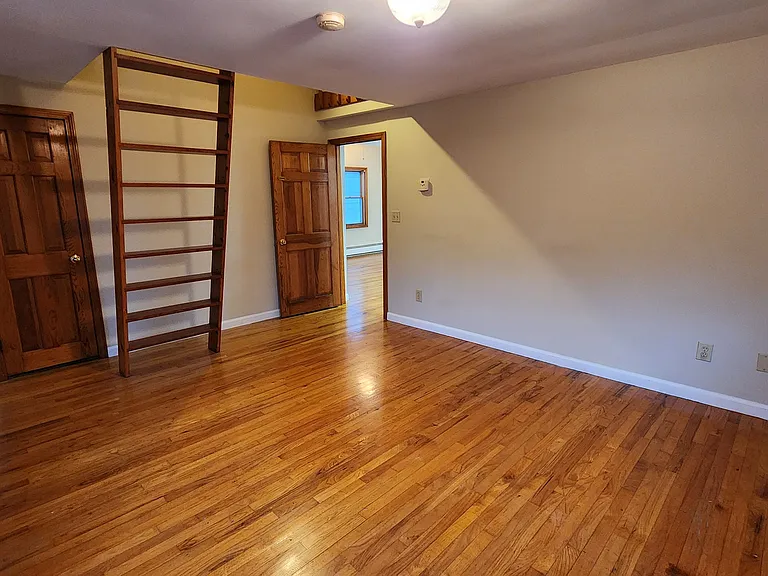 19-21 Jackson St #2 — Photo 7