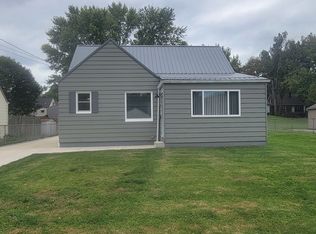 435 9th St, Struthers, OH 44471