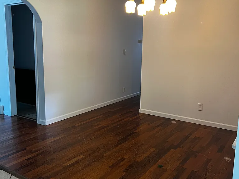 60 Pine St — Photo 11