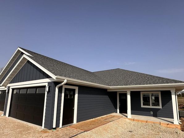 552 Raybern COURT #19, Random Lake, WI 53075