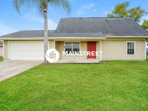 2044 NE 20th Ter, Cape Coral, FL 33909