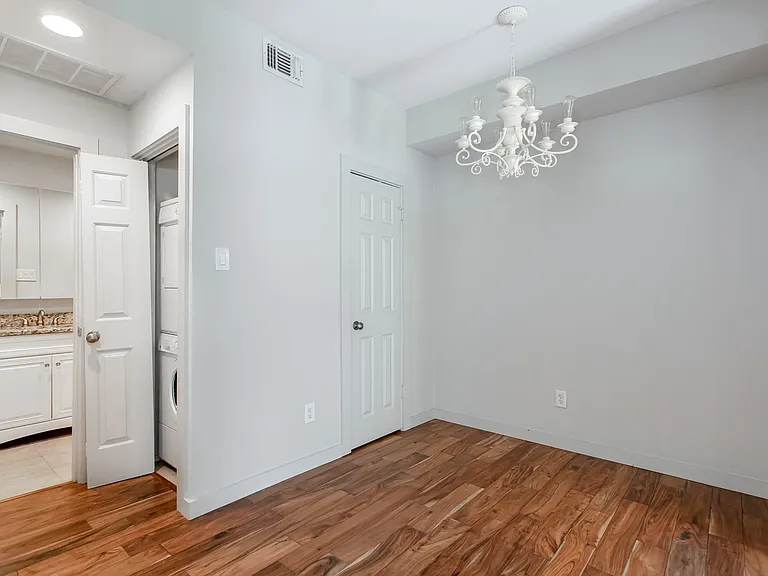 6210 Oram St #5 — Photo 10
