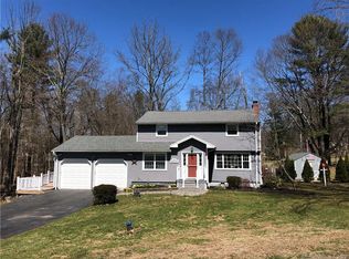 12 Berncliff Dr, Northford, CT 06472