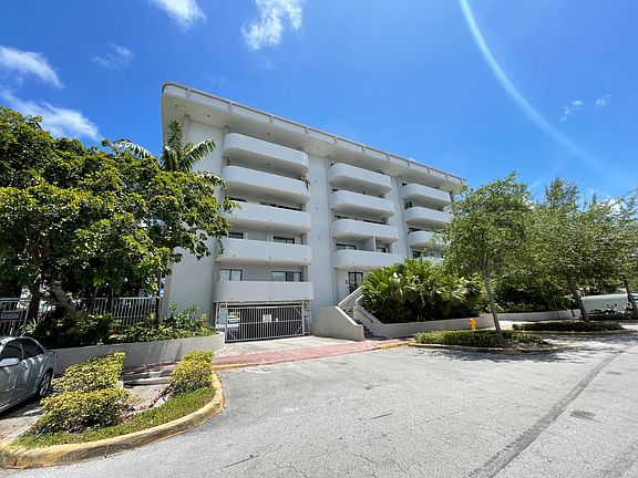 2nd image of 110 S Shore Dr APT 3E