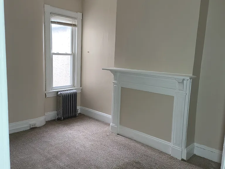 1918 Druid Hill Ave — Photo 9