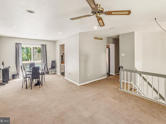 3rd image of 7 Matro Ave