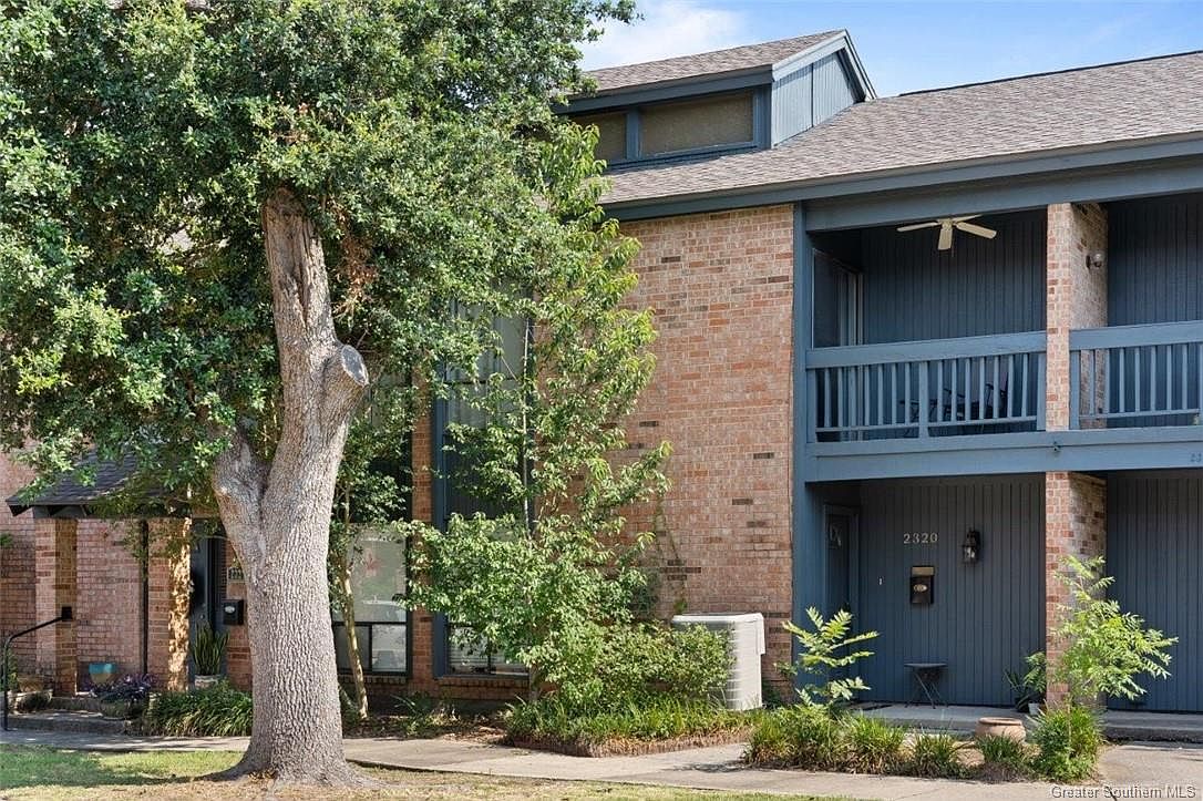 2320 Lake St, Lake Charles, LA 70601 MLS SWL23003725 Zillow