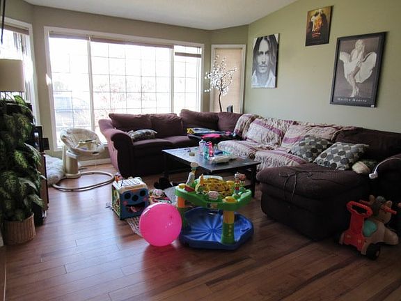 5th image of 20 Deerbourne Dr #14
