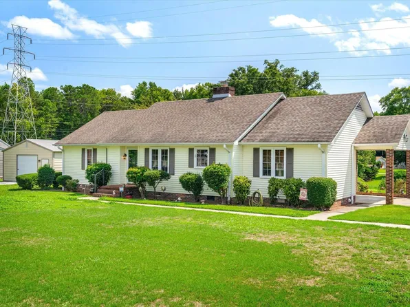 1392 Wilson Dr, Laurens, SC 29360