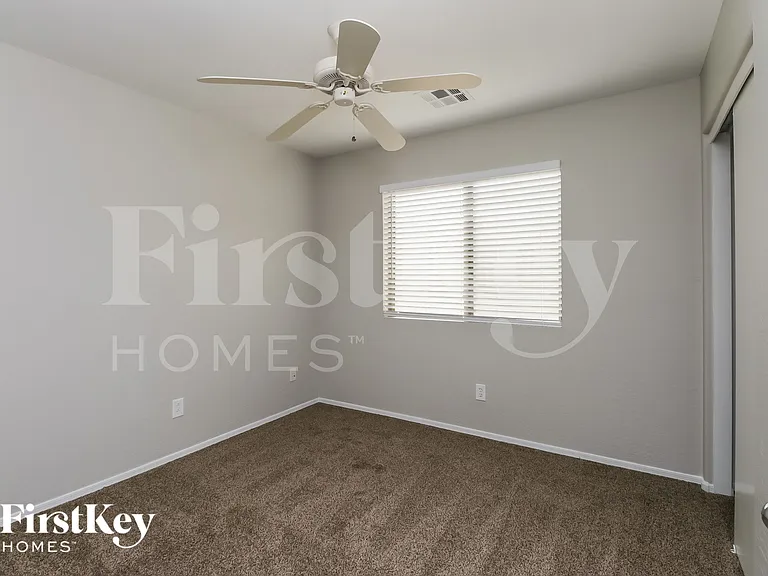 35426 N Happy Jack Dr — Photo 11
