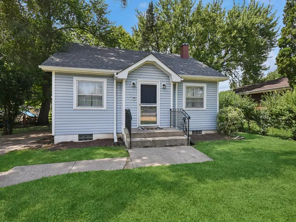 34690 N Nokomis Trl, McHenry, IL 60051