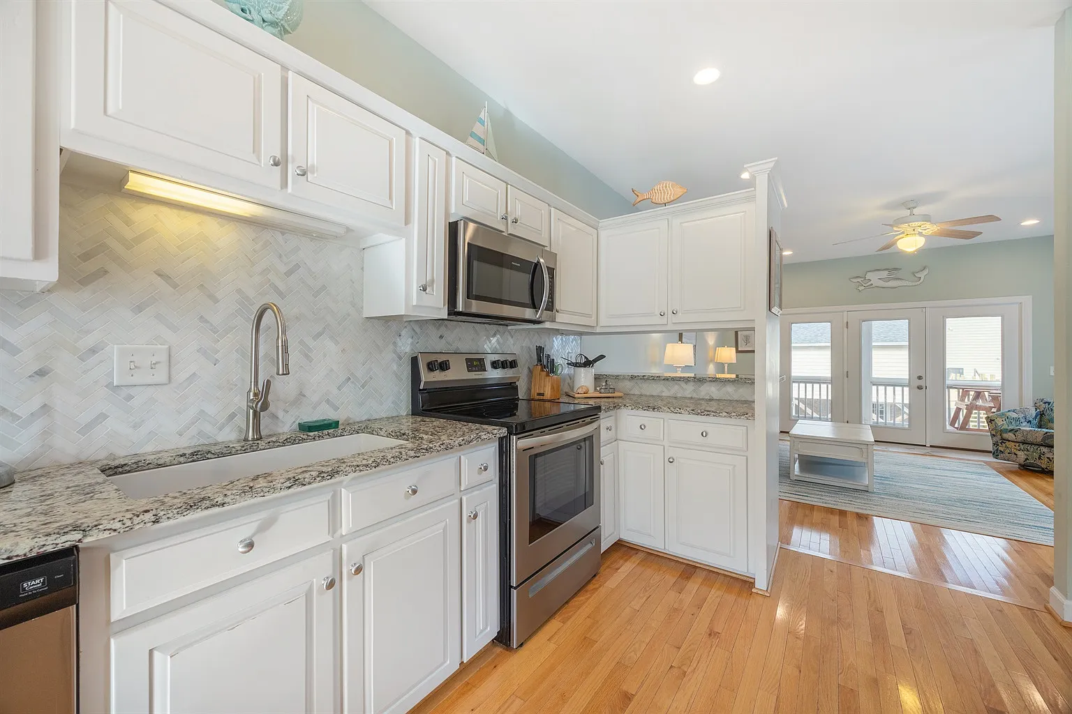 2 bed, 1382 sqft, $2,500 — Photo 4