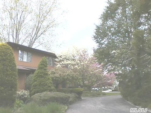 3rd image of 60 Shoreham Dr E