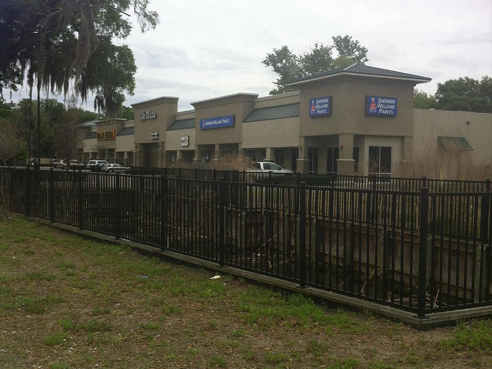 2nd image of 650 New Berlin Rd