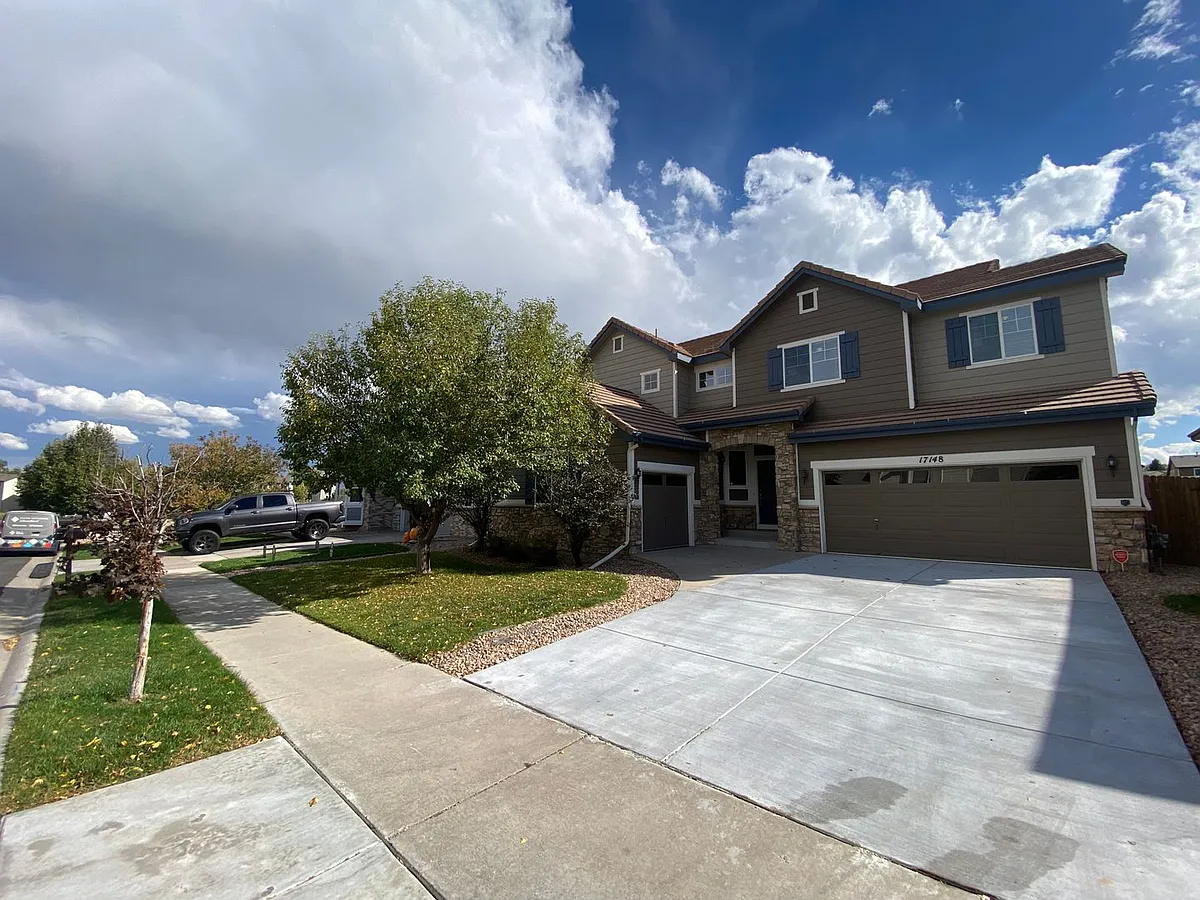 Building Photo - 17148 Moorside Dr