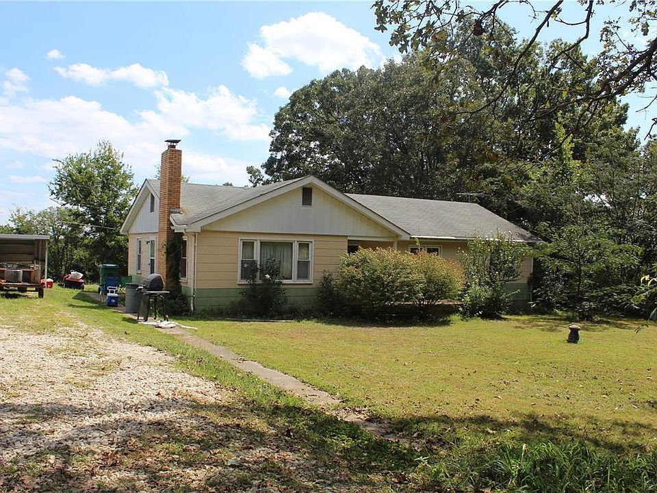 1st image of 5513 Country Club Ln