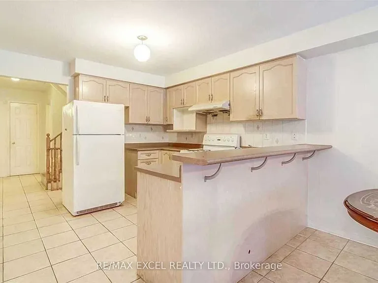 175 Shepton Way #UPPER — Photo 7
