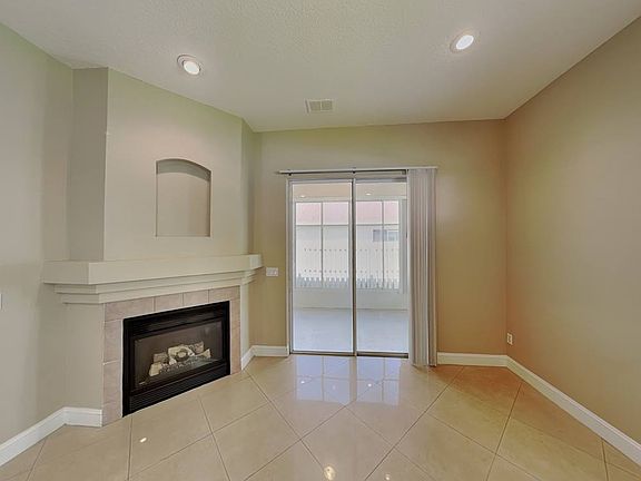 4th image of 5507 San Gabriel Way