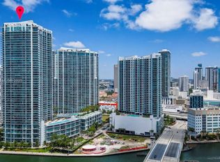92 SW 3rd St APT 1403, Miami, FL 33130