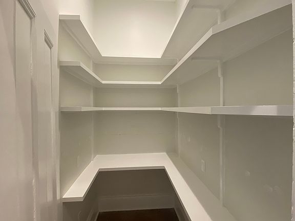 Kitchen pantry